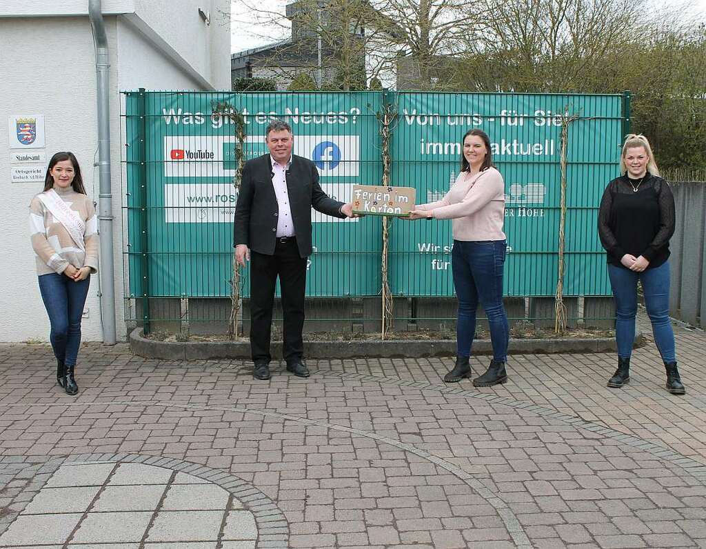 20210409 PM Ferien im Karton_zugeschnitten.jpg