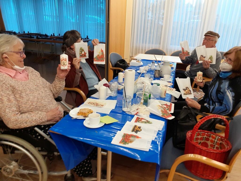 AdventsbastelnNauheim3011_jk (2).jpg