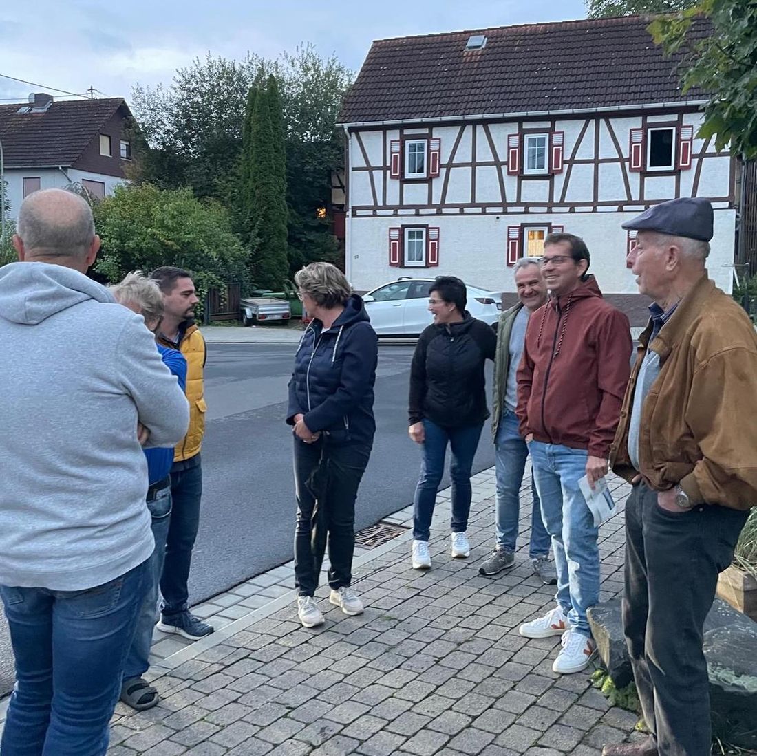 spaziergangaltenrund az