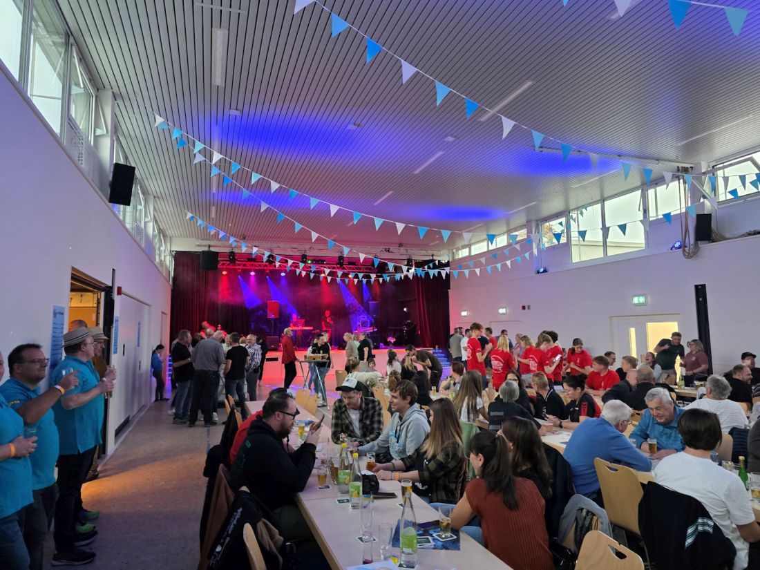 Mehrzweckhalle in neuem Glanz1 AG